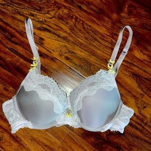 Victoria Secret Bra!